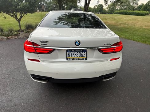 Used 2016 BMW 750i xDrive AWD/4WD image 2