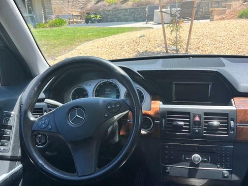 Used 2011 Mercedes-Benz GLK 350 4MATIC image 15
