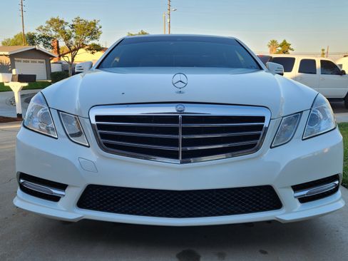 Used 2013 Mercedes-Benz E 350 Sedan image 5