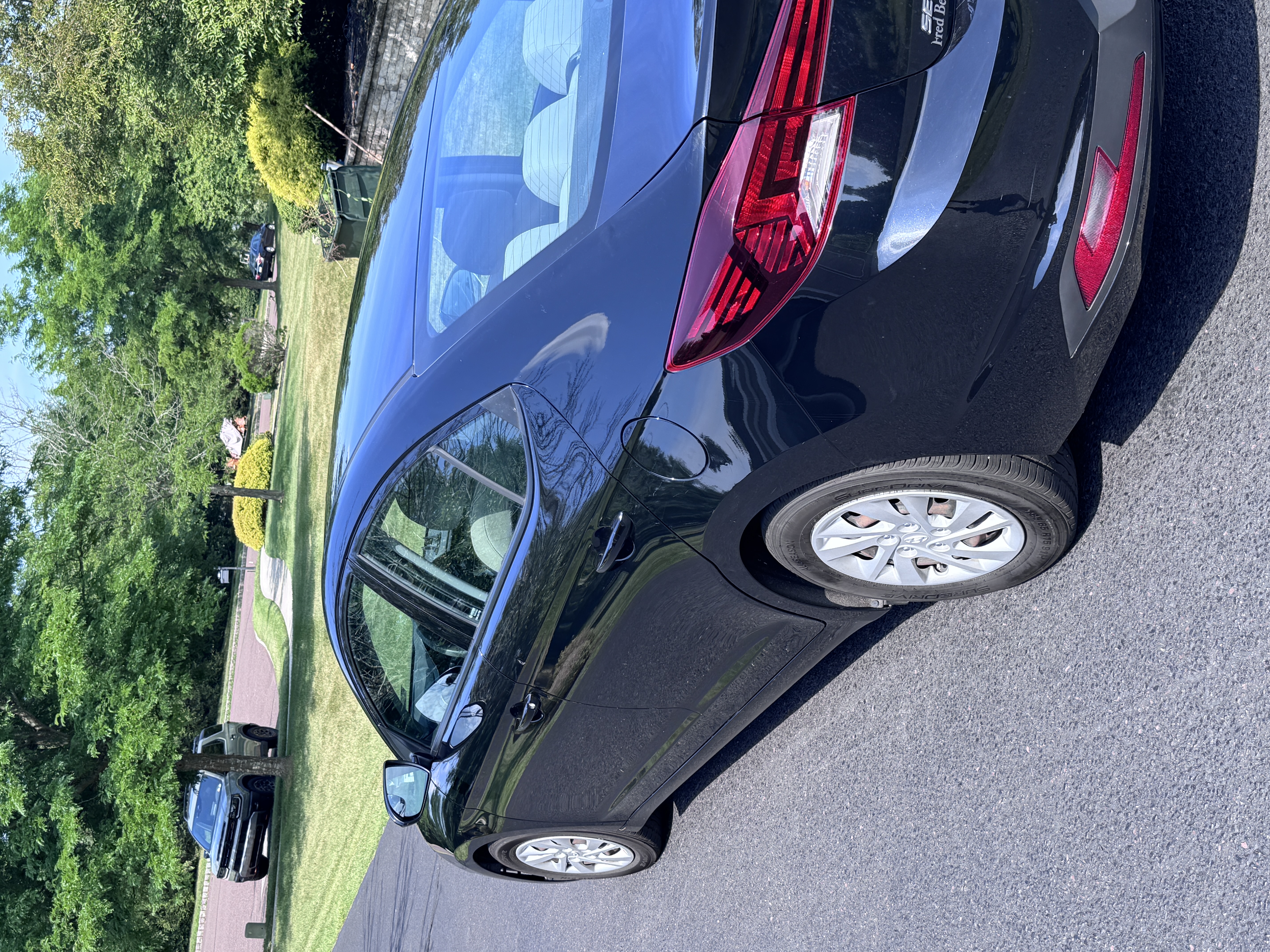 Used 2019 Hyundai Elantra SE FWD image 5