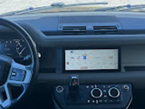 Used 2023 Land Rover Defender 110 SE AWD/4WD image 5