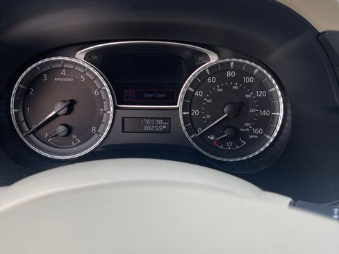 Used 2013 INFINITI JX35 AWD w/ Premium Pkg image 13