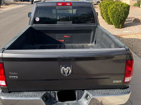 Used 2017 RAM 1500 Classic SLT image 5