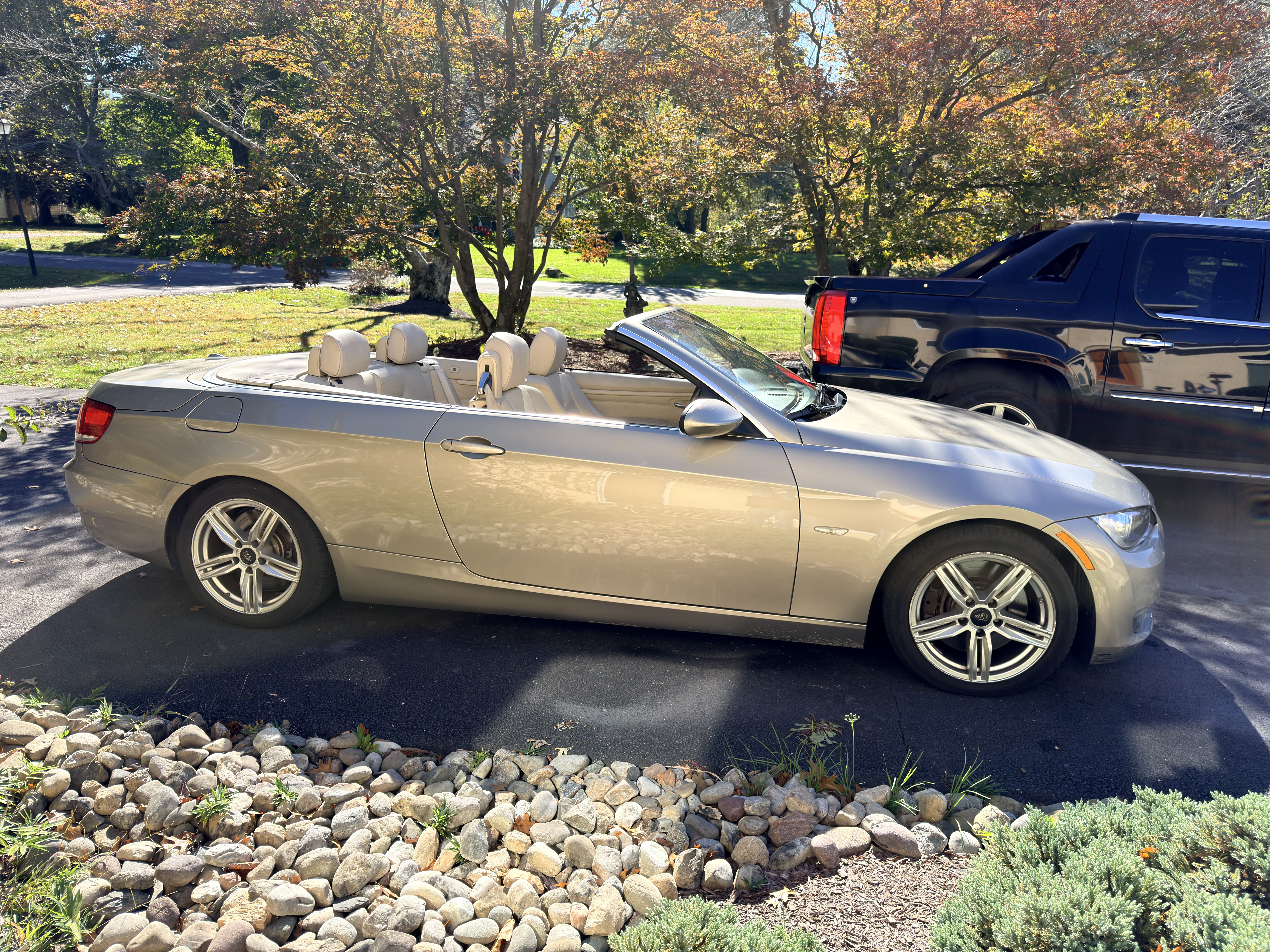 Used 2007 BMW 335i Convertible RWD image 1