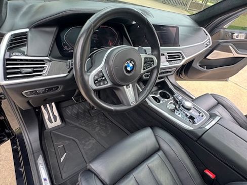 Used 2020 BMW X7 M50i AWD/4WD image 17