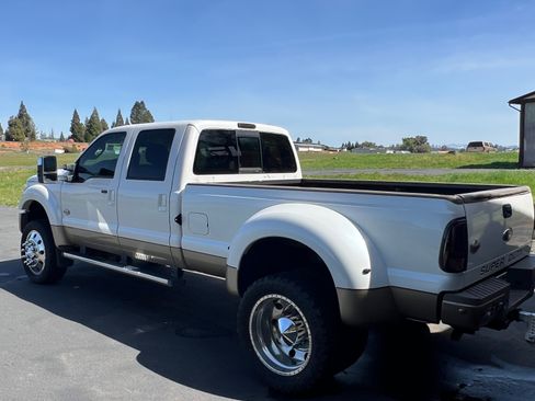 Used 2011 Ford F450 King Ranch w/ King Ranch w/Chrome Pkg image 4