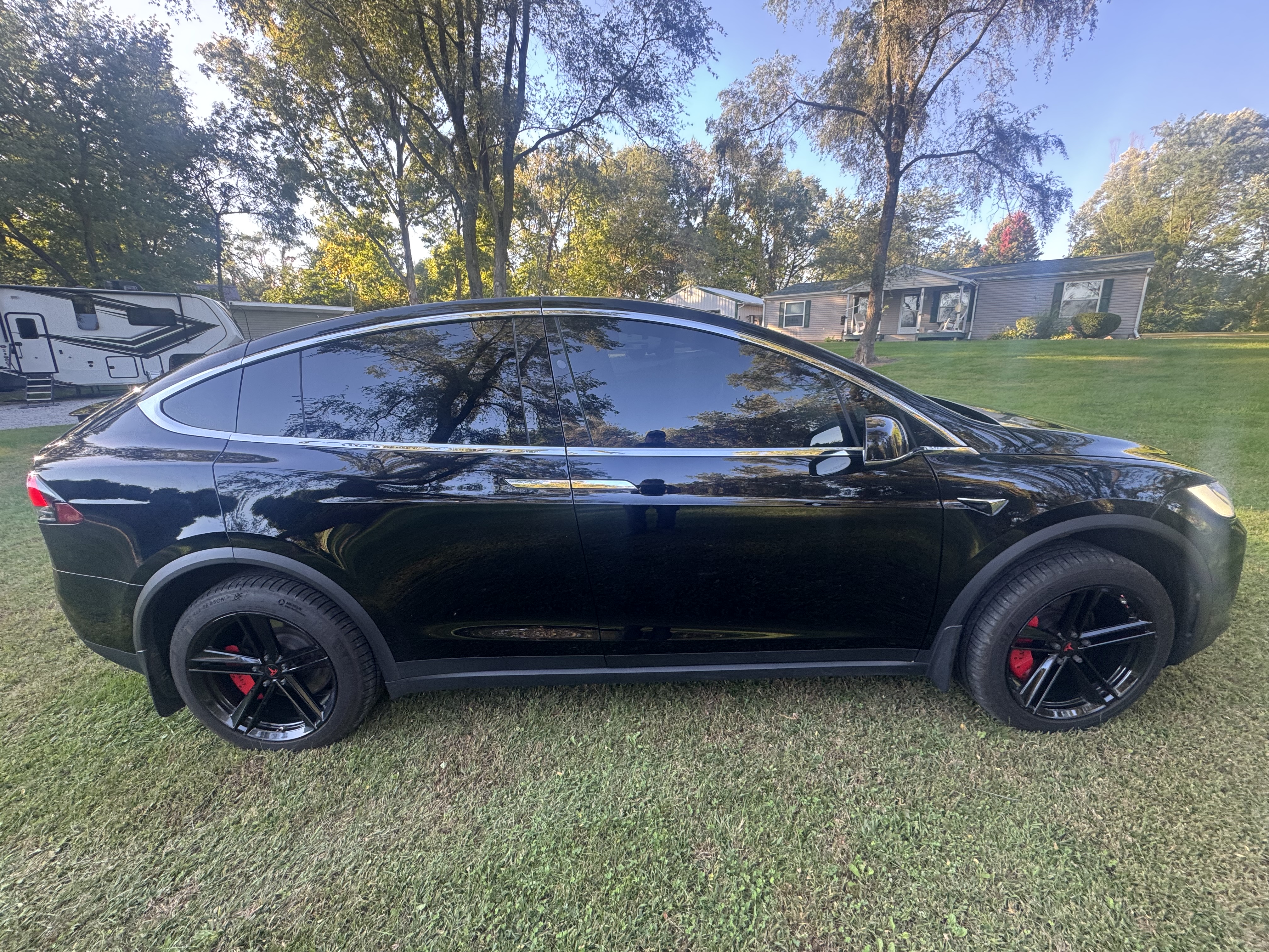 Used 2020 Tesla Model X Long Range AWD/4WD image 5