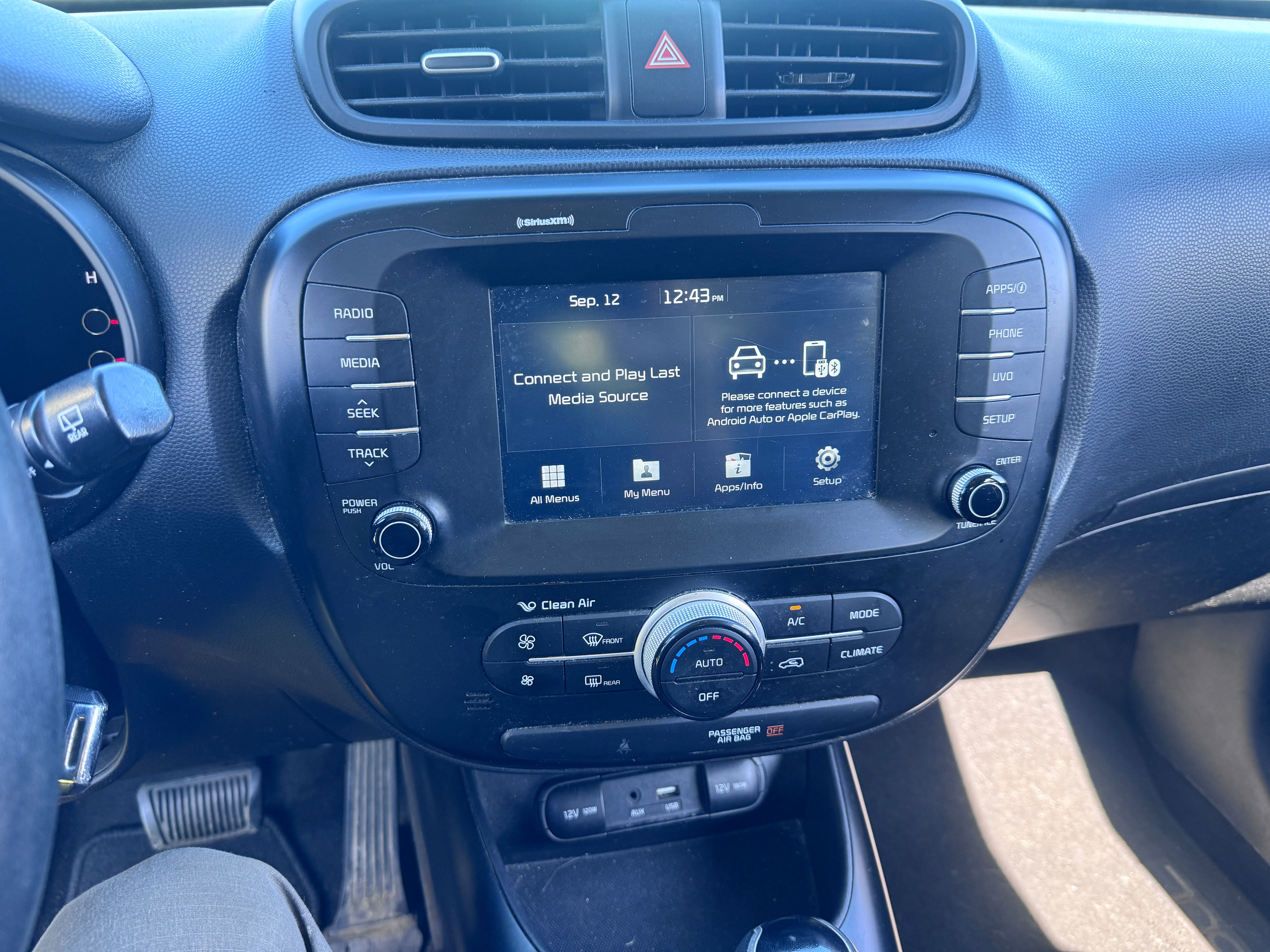 Used 2018 Kia Soul + FWD image 8