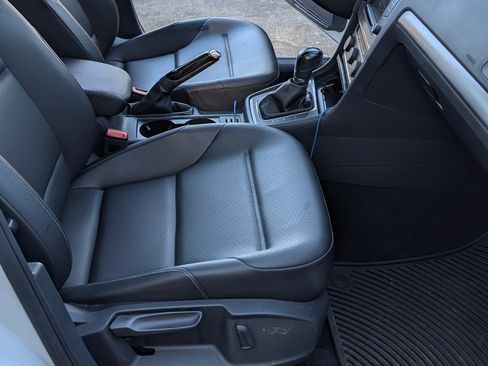 Used 2017 Volkswagen Golf Wolfsburg Edition image 16