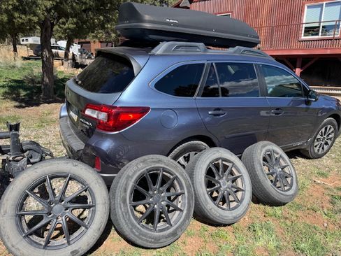 Used 2015 Subaru Outback 3.6R Limited image 11