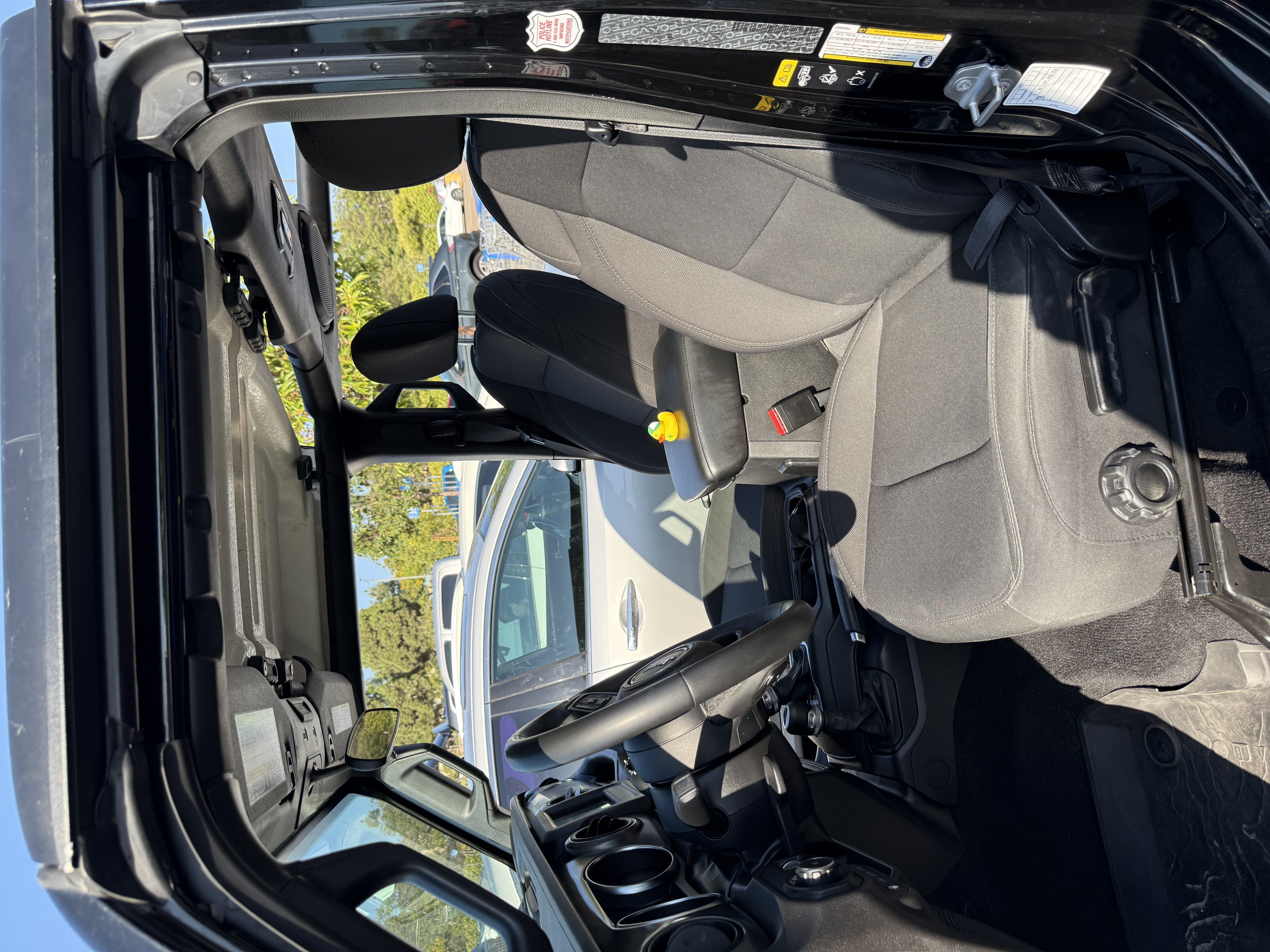 Used 2023 Jeep Wrangler Unlimited AWD/4WD image 9