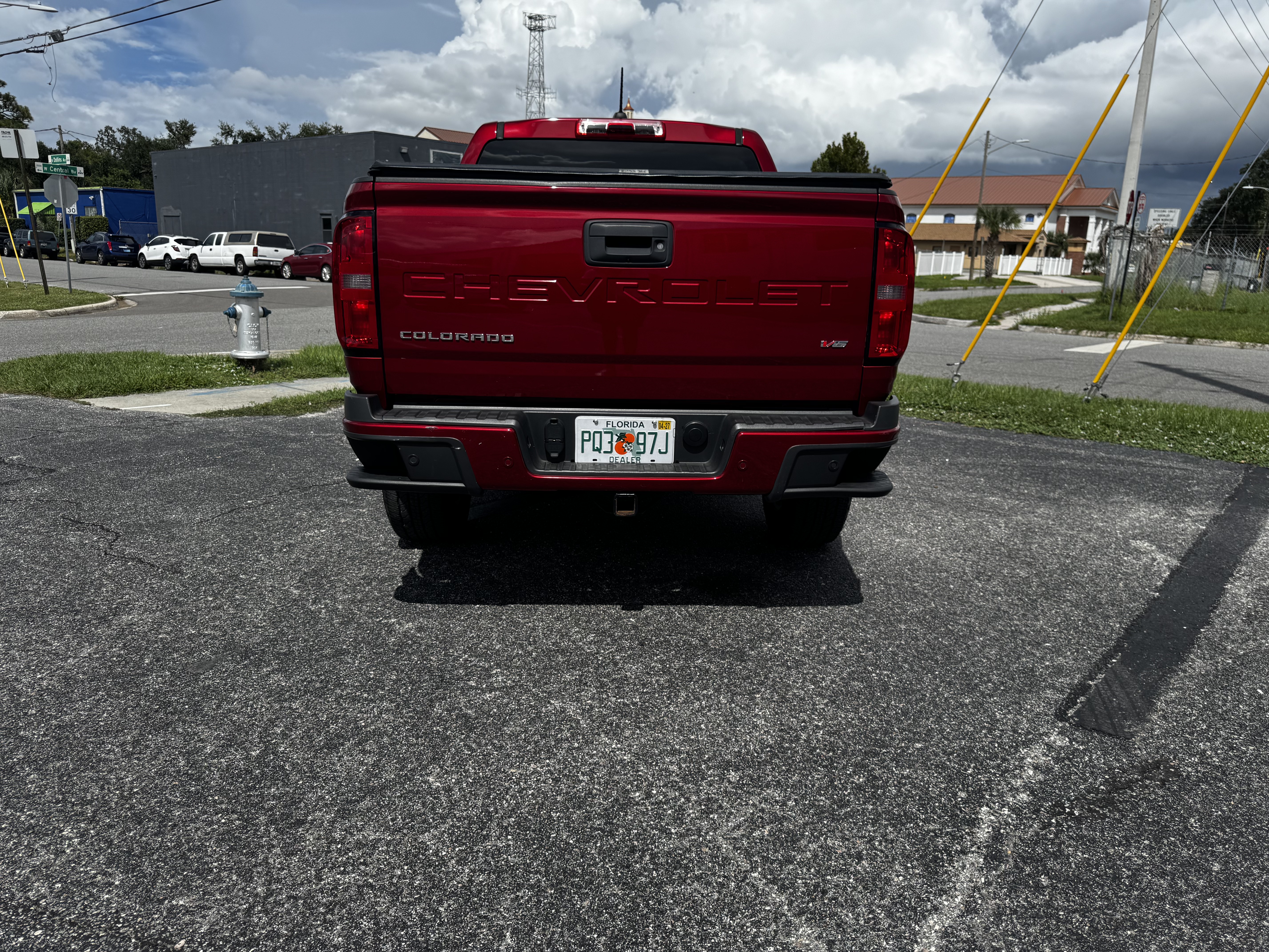 Used 2021 Chevrolet Colorado LT w/ Safety Package RWD image 5