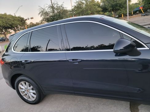 Used 2013 Porsche Cayenne image 11