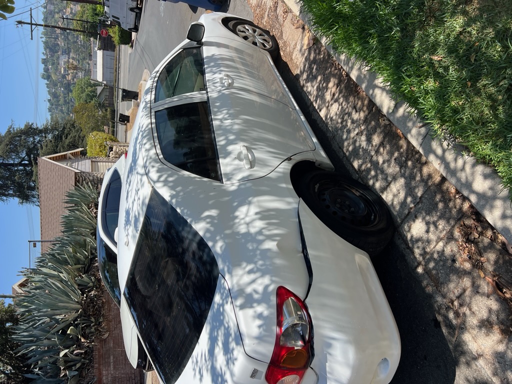 Used 2010 Toyota Corolla LE FWD image 1