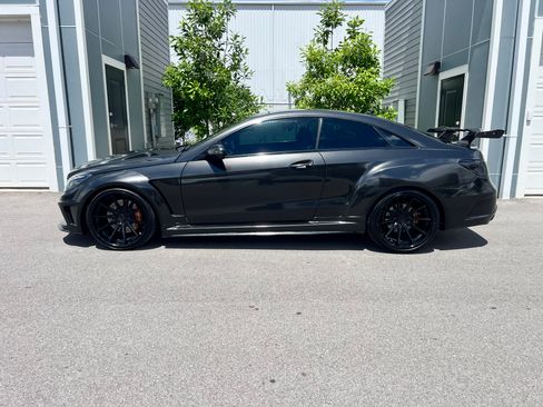 Used 2010 Mercedes-Benz E 550 Coupe image 5