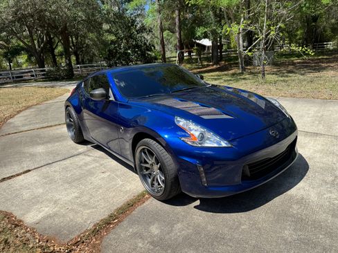 Used 2016 Nissan 370Z Coupe image 8