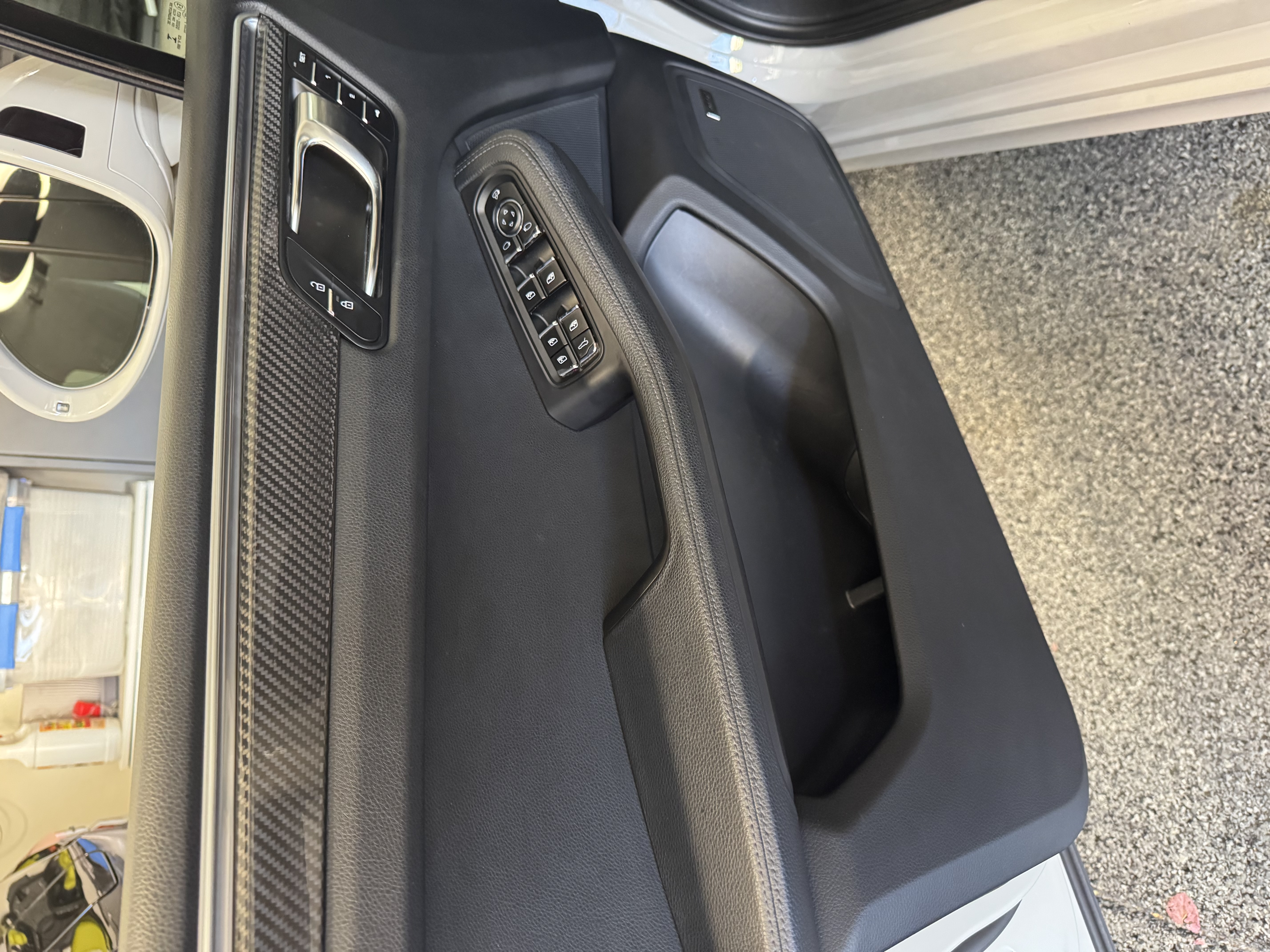 Used 2022 Porsche Macan S AWD/4WD image 15
