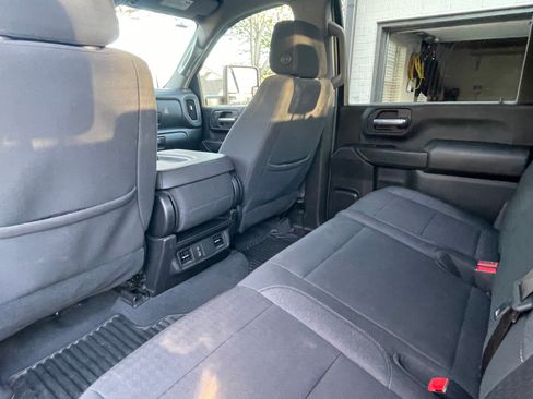 Used 2024 Chevrolet Silverado 2500 Custom w/ Custom Convenience Package image 13