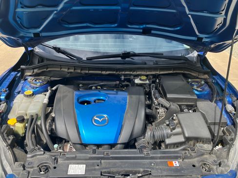 Used 2012 MAZDA MAZDA3 i Grand Touring w/ Tech Pkg FWD image 15