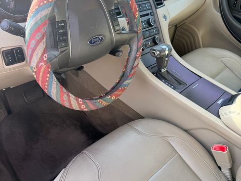 Used 2011 Ford Taurus SEL w/ 202A Rapid Spec Order Code image 14