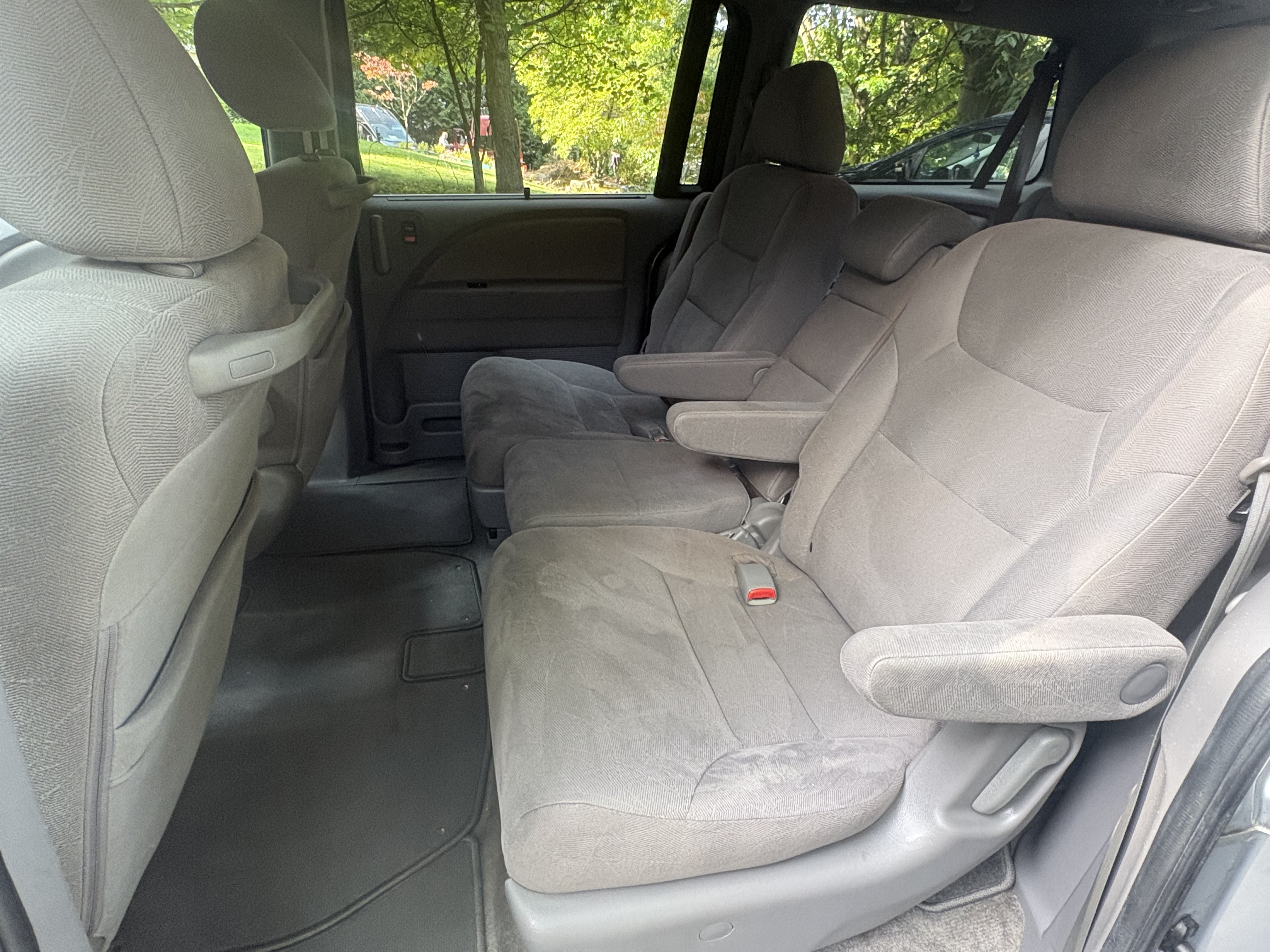 Used 2010 Honda Odyssey EX image 12