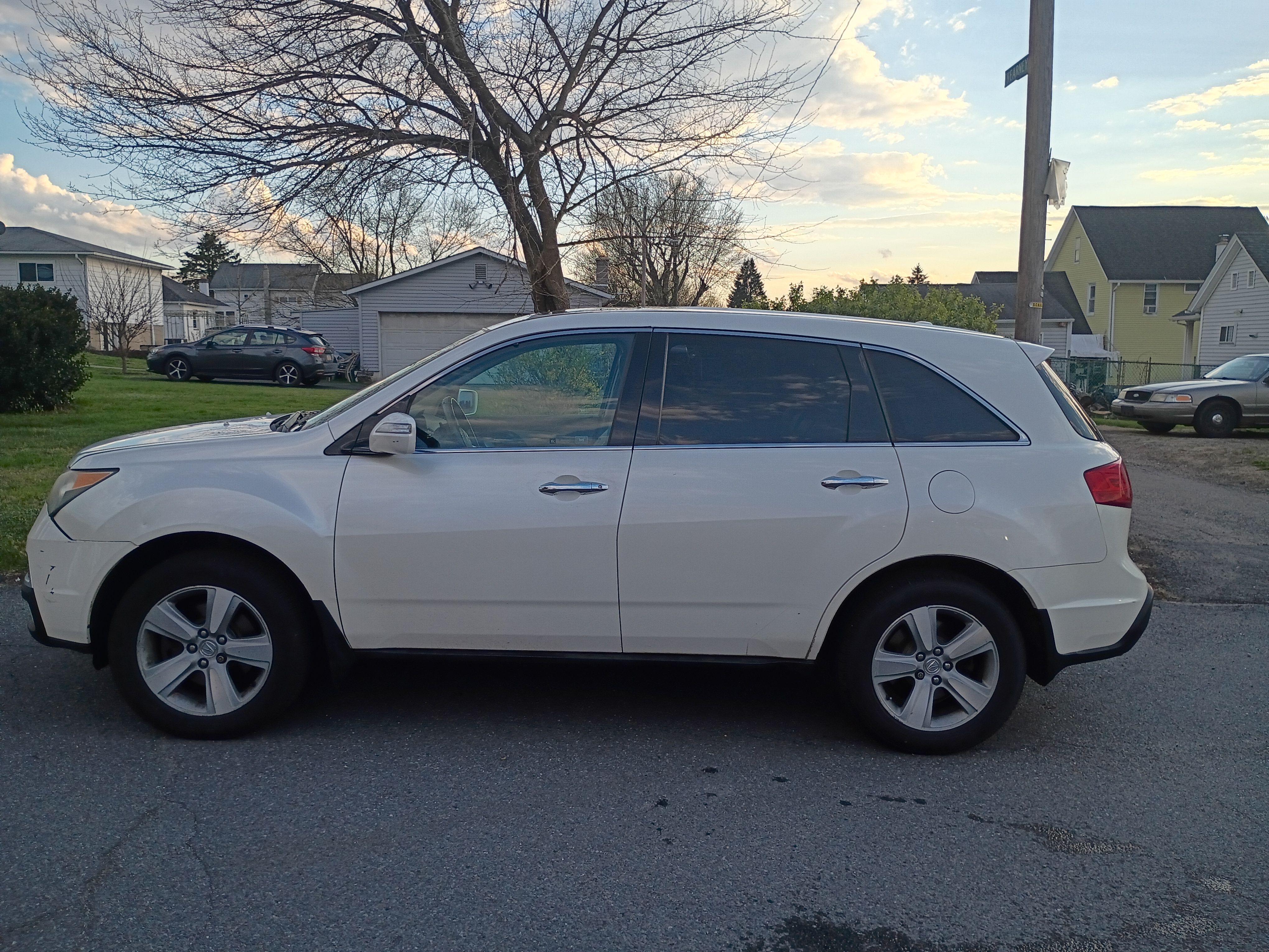 Used 2010 Acura MDX AWD/4WD image 2