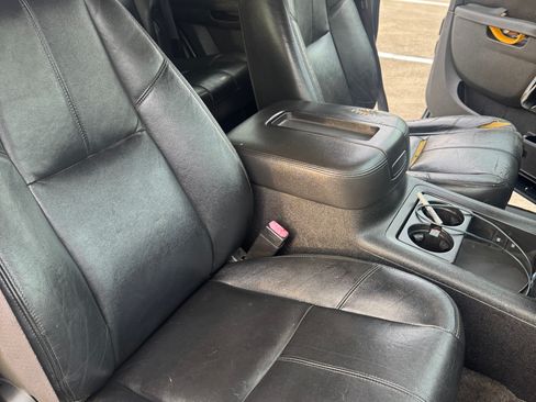 Used 2013 Chevrolet Tahoe LT w/ Luxury Package image 25