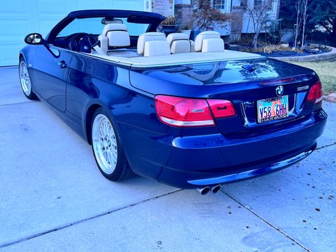 Used 2009 BMW 328i Convertible RWD image 25