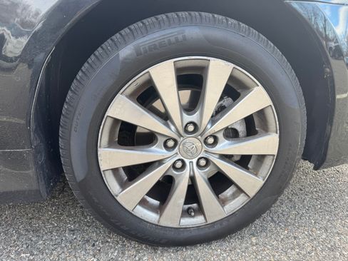 Used 2011 Toyota Avalon Limited image 11