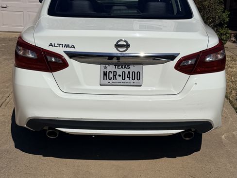 Used 2018 Nissan Altima 2.5 S w/ S Convenience Package image 6