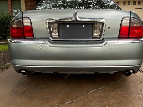 Used 2004 Lincoln LS RWD image 10