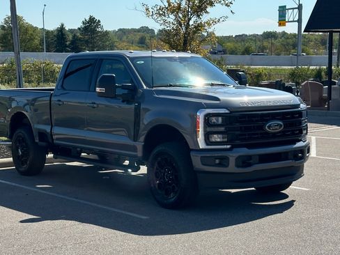 Used 2024 Ford F250 XLT w/ Black Appearance Package image 1
