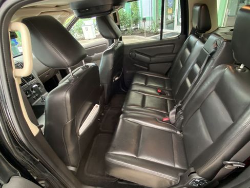 Used 2010 Ford Explorer XLT image 20