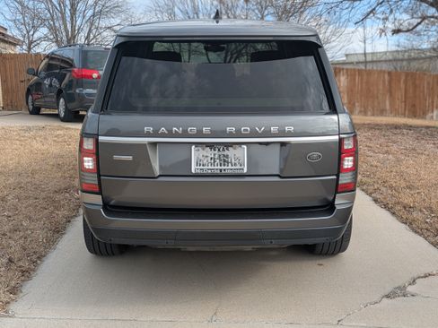 Used 2017 Land Rover Range Rover Supercharged image 5