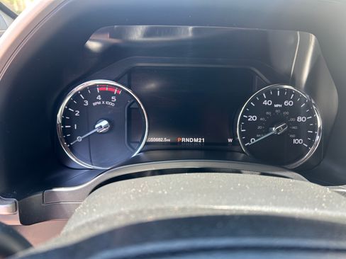 Used 2019 Ford F350 Lariat w/ Lariat Value Package AWD/4WD image 10