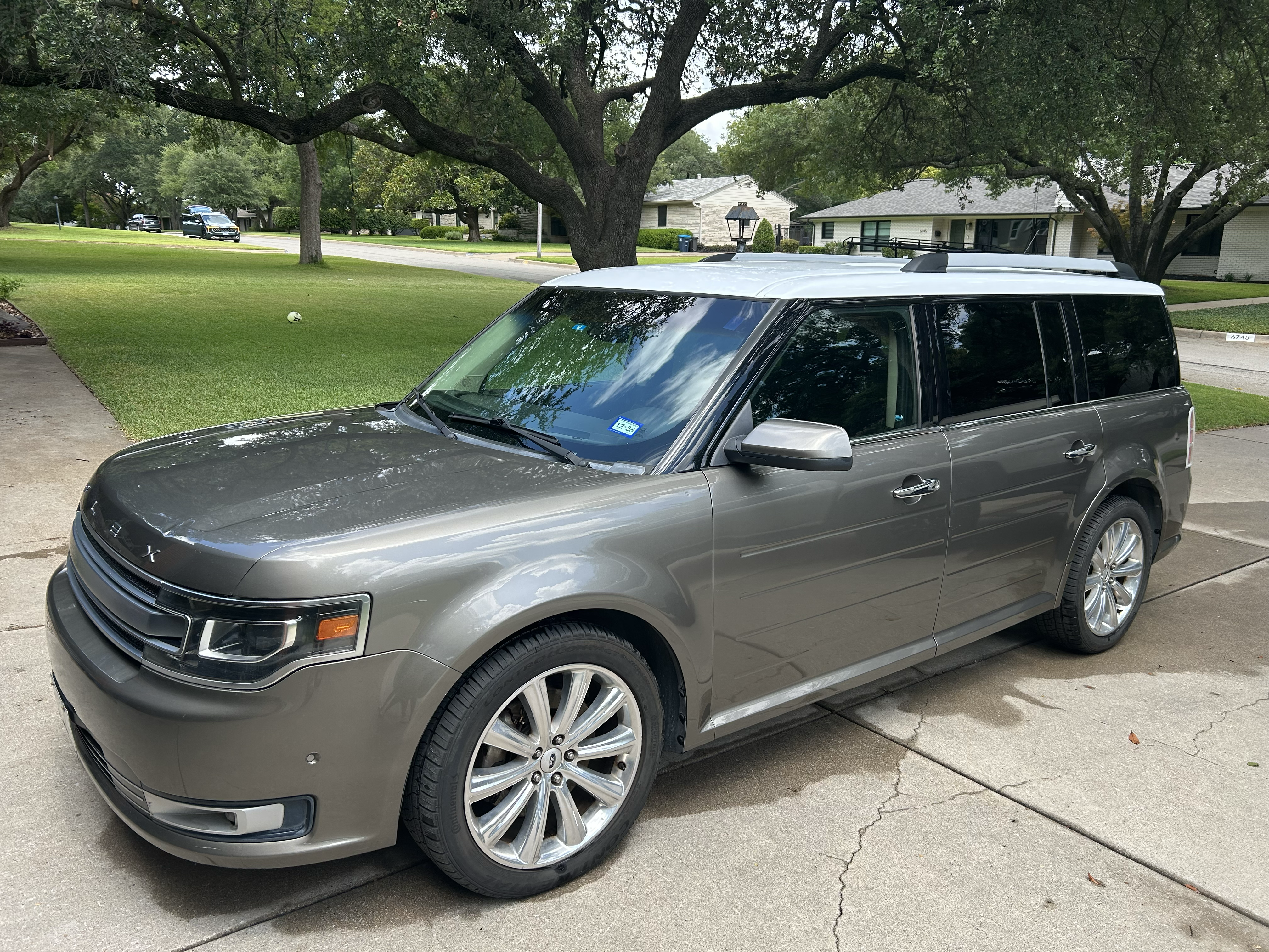 Used 2014 Ford Flex Limited w/ Equipment Group 303A AWD/4WD image 1