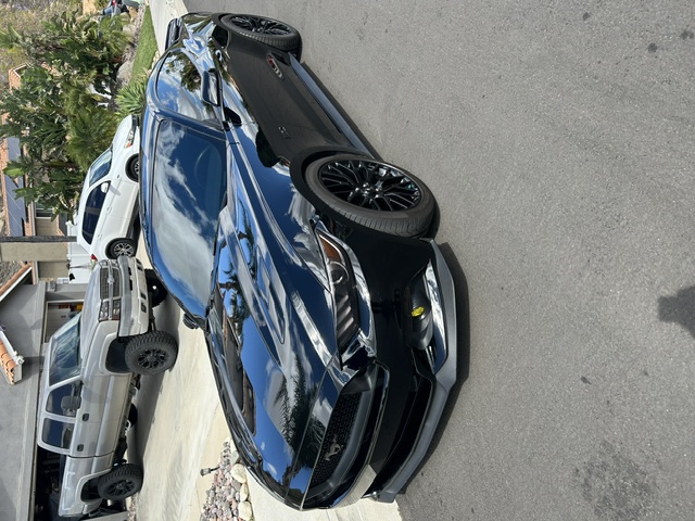 Used 2017 Ford Mustang GT w/ GT Performance Package RWD image 2