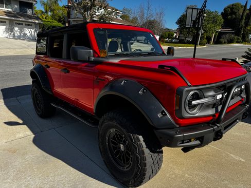 Used 2022 Ford Bronco Big Bend image 4