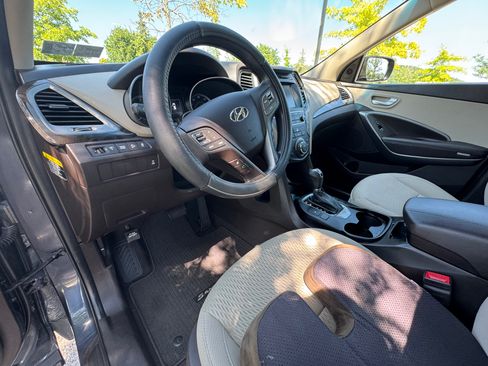 Used 2018 Hyundai Santa Fe Sport w/ 2.4L Value Package 02 AWD/4WD image 8