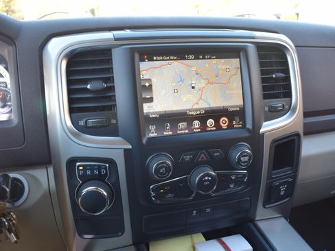 Used 2015 RAM 1500 Big Horn RWD image 17