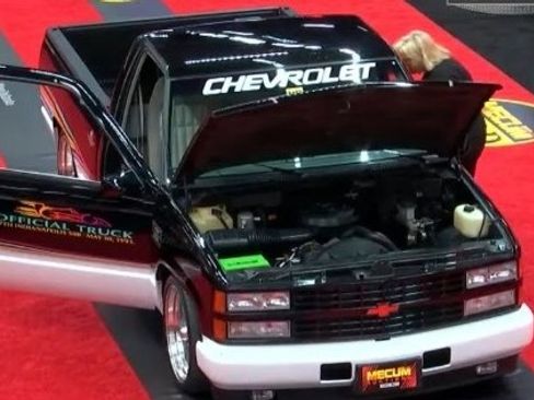 Used 1993 Chevrolet Silverado 1500 2WD Regular Cab image 2