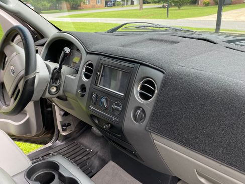 Used 2004 Ford F150 XLT image 18