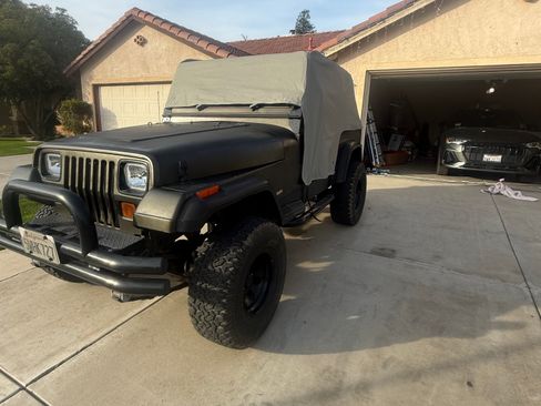 Used 1993 Jeep Wrangler S image 15