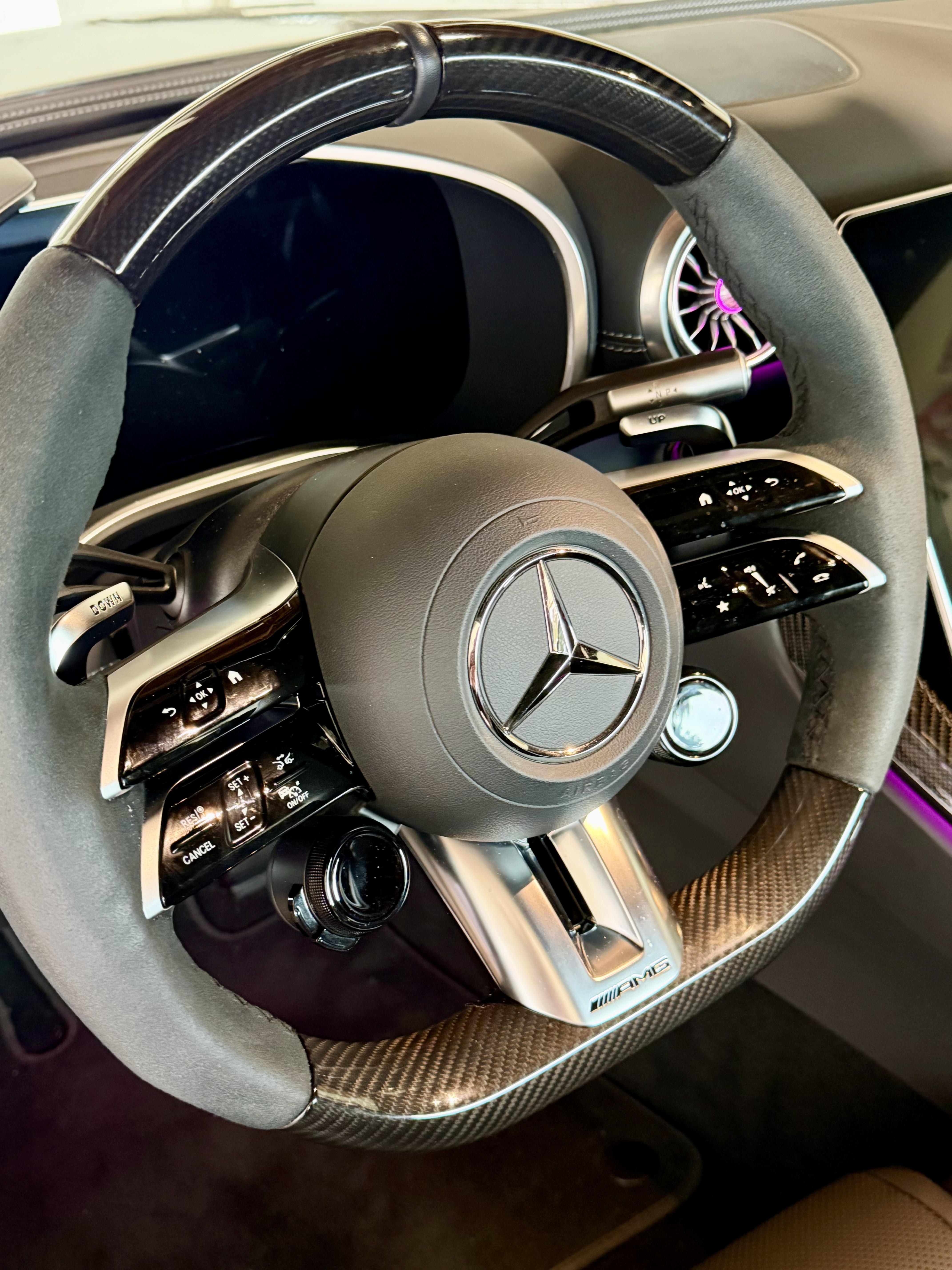 Used 2024 Mercedes-Benz AMG GT 63 image 17