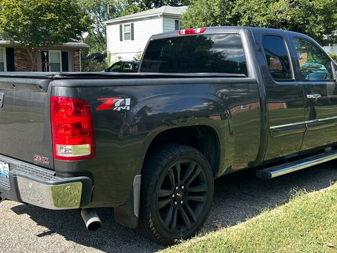 Used 2010 GMC Sierra 1500 SLE AWD/4WD image 6