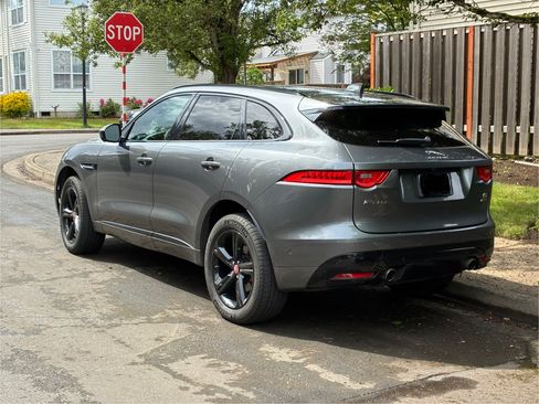 Used 2018 Jaguar F-PACE S AWD/4WD image 13