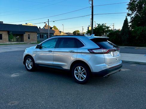 Used 2017 Ford Edge SEL AWD/4WD image 4