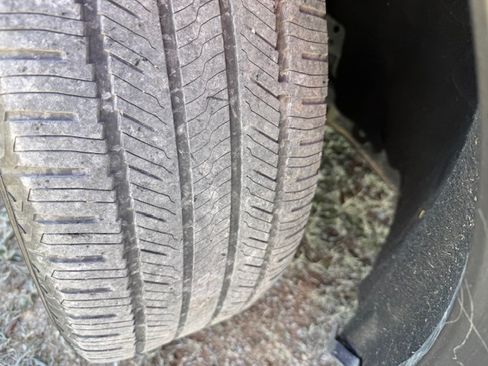 Used 2021 Ford Explorer Limited w/ Equipment Group 301A image 25