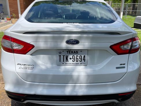 Used 2015 Ford Fusion SE w/ Equipment Group 201A image 8