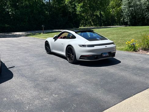 Used 2024 Porsche 911 Carrera image 6
